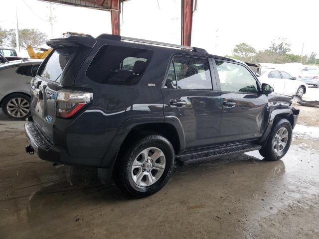 Obraz 3 z 2024 TOYOTA 4RUNNER SR5 2024 z VIN JTEEU5JR8R5307710