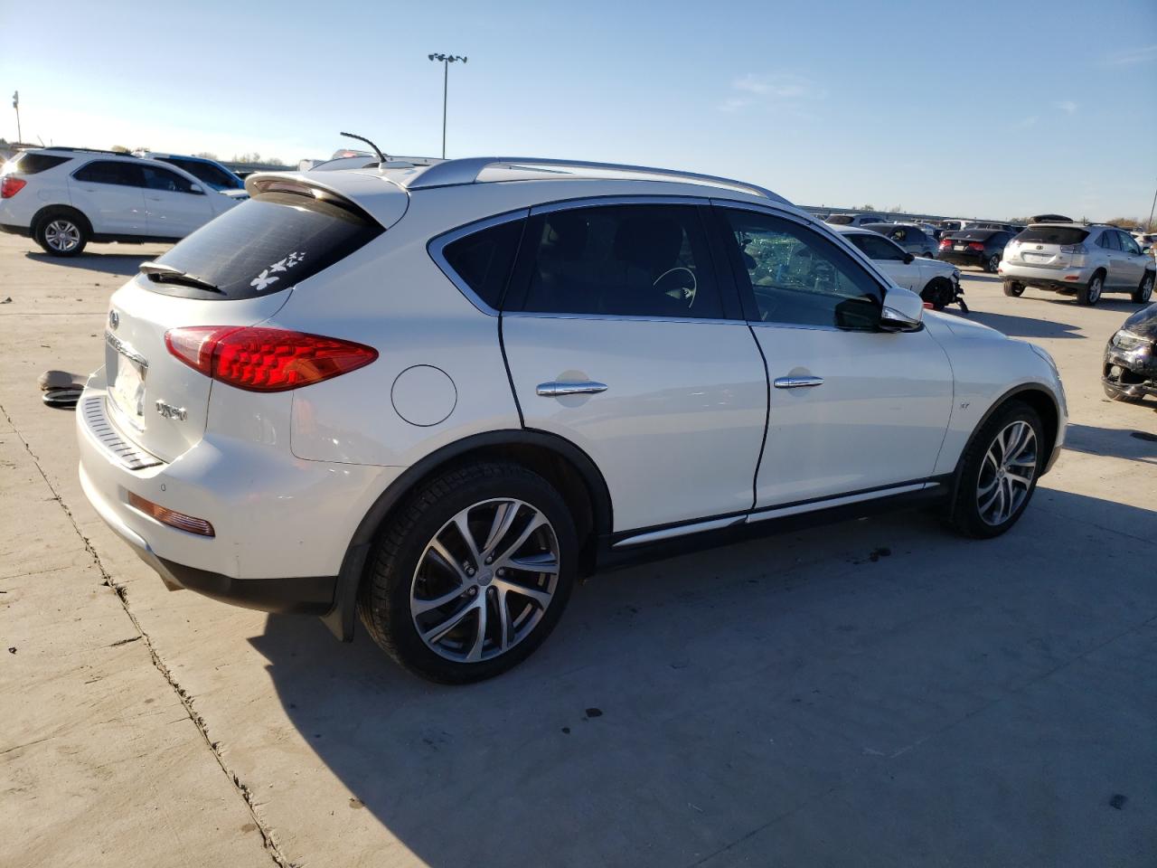 Image 3 of 2017 INFINITI QX50  2017 with VIN JN1BJ0RR6HM400479