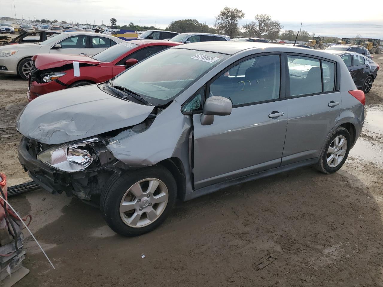 Obraz 1 z 2012 NISSAN VERSA S 2012 z VIN 3N1BC1CP8CK239472