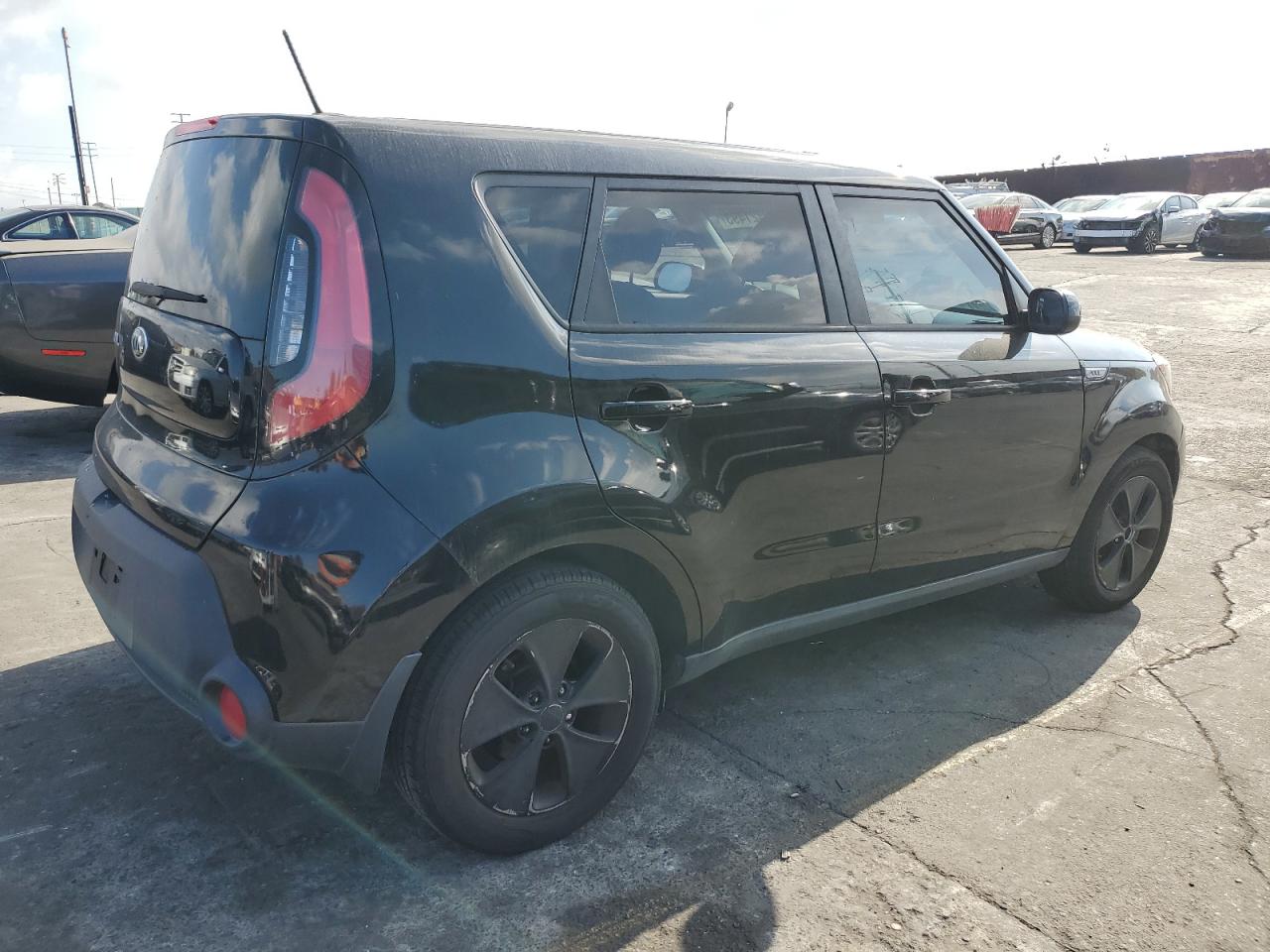 Image 3 of 2016 KIA SOUL  2016 with VIN KNDJN2A21G7254657