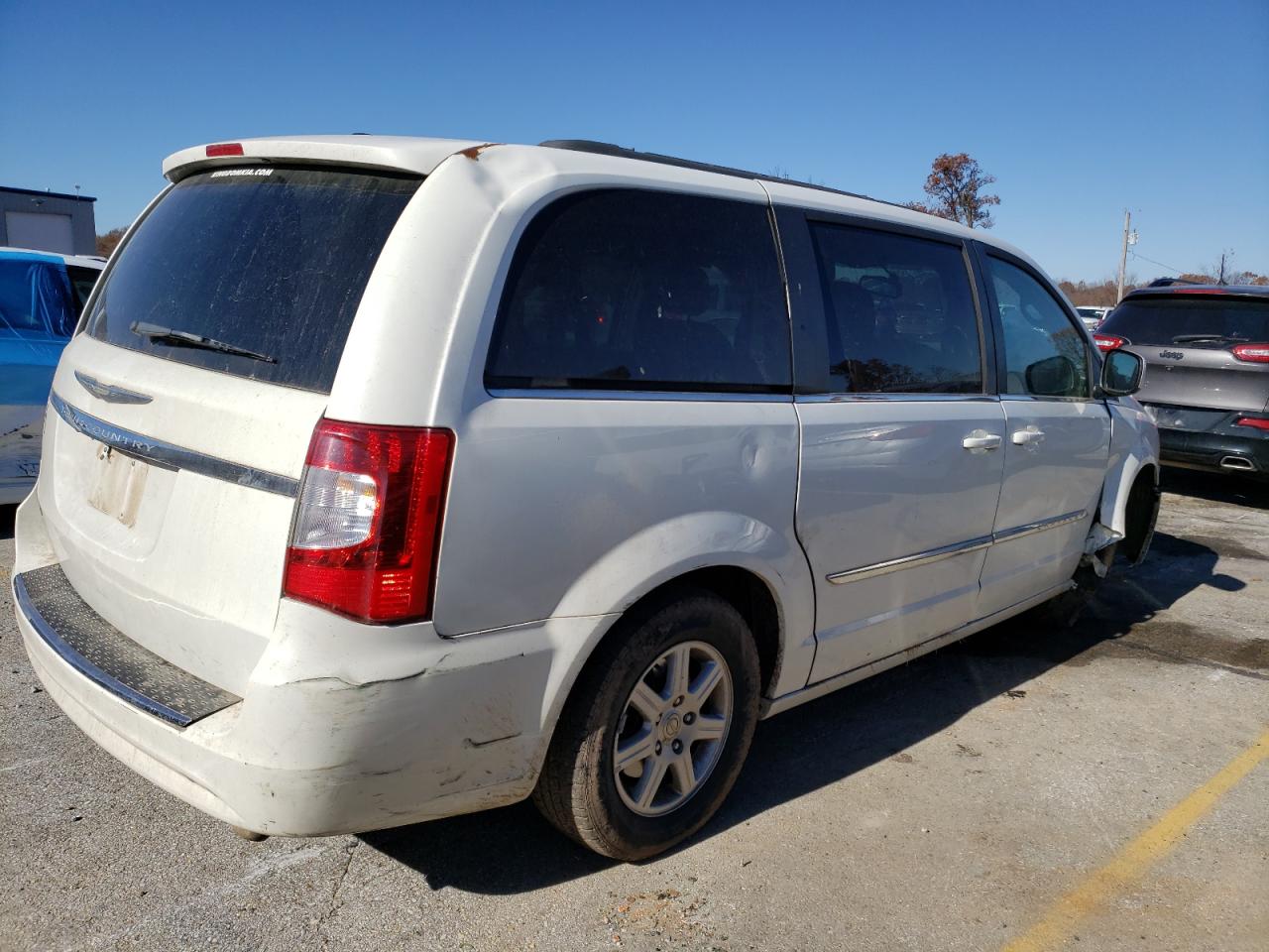 Изображение 3 2013 CHRYSLER TOWN & COUNTRY TOURING 2013 с VIN 2C4RC1BG8DR657834