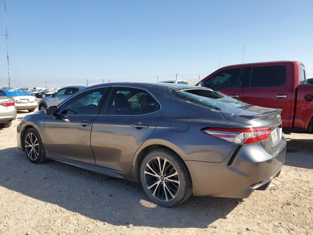 Изображение 2 2018 TOYOTA CAMRY L 2018 с VIN 4T1B11HK4JU509287
