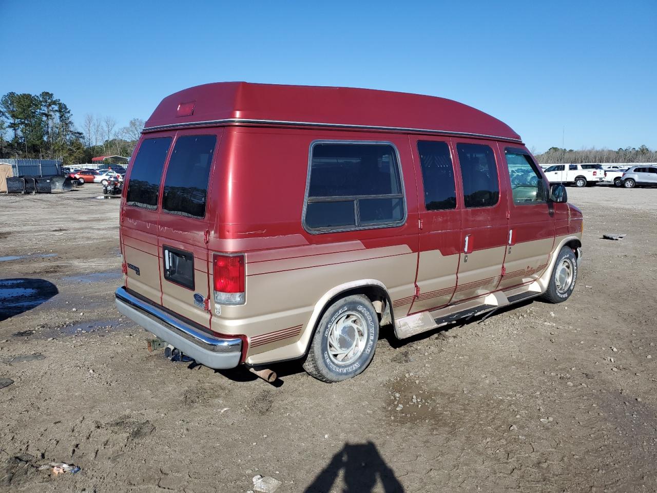 Изображение 3 1998 FORD ECONOLINE E150 VAN 1998 с VIN 1FDRE14L1WHB50157