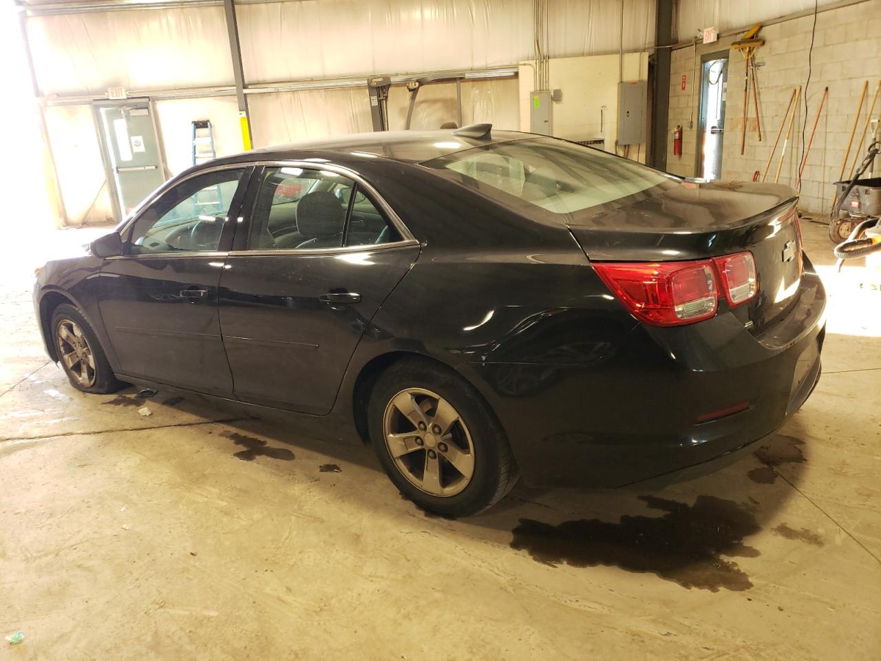 Obraz 2 z 2015 CHEVROLET MALIBU LS 2015 z VIN 1G11B5SL2FF167431