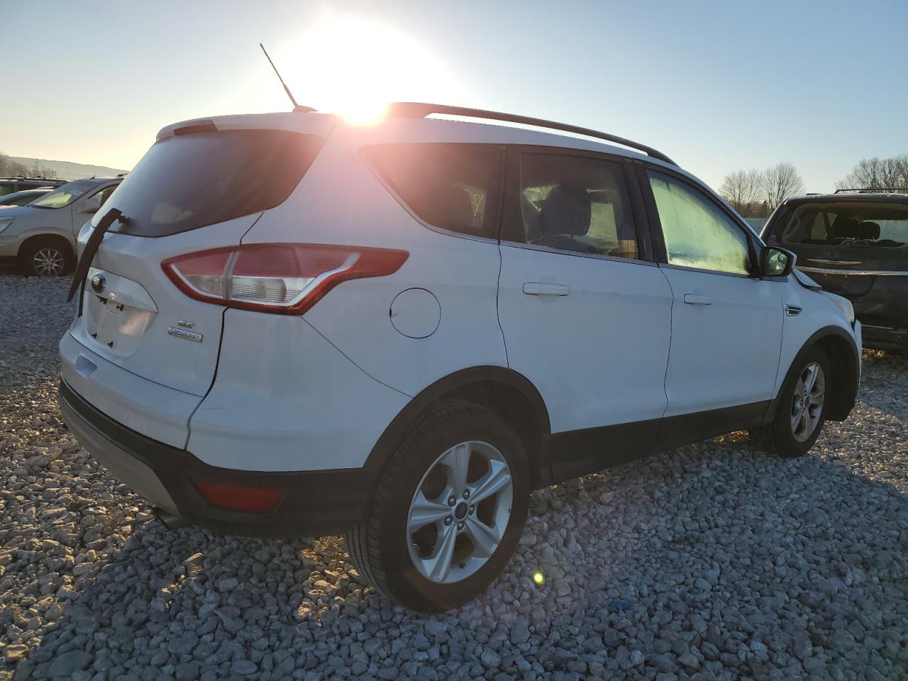 Image 3 of 2014 FORD ESCAPE SE 2014 with VIN 1FMCU0GX9EUC66729