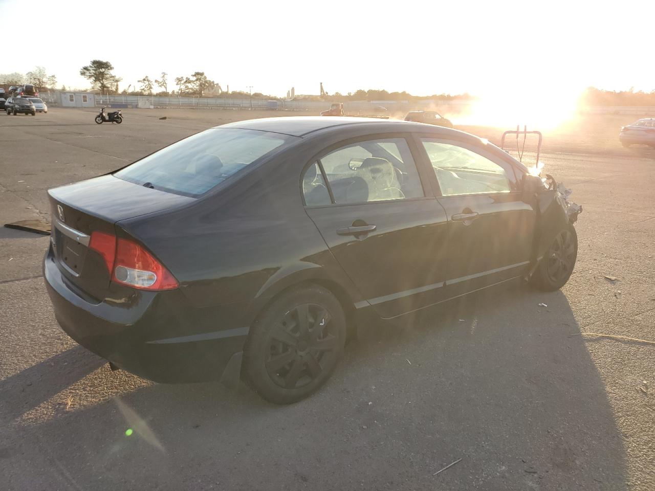 Изображение 3 2010 HONDA CIVIC LX 2010 с VIN 19XFA1F58AE016939