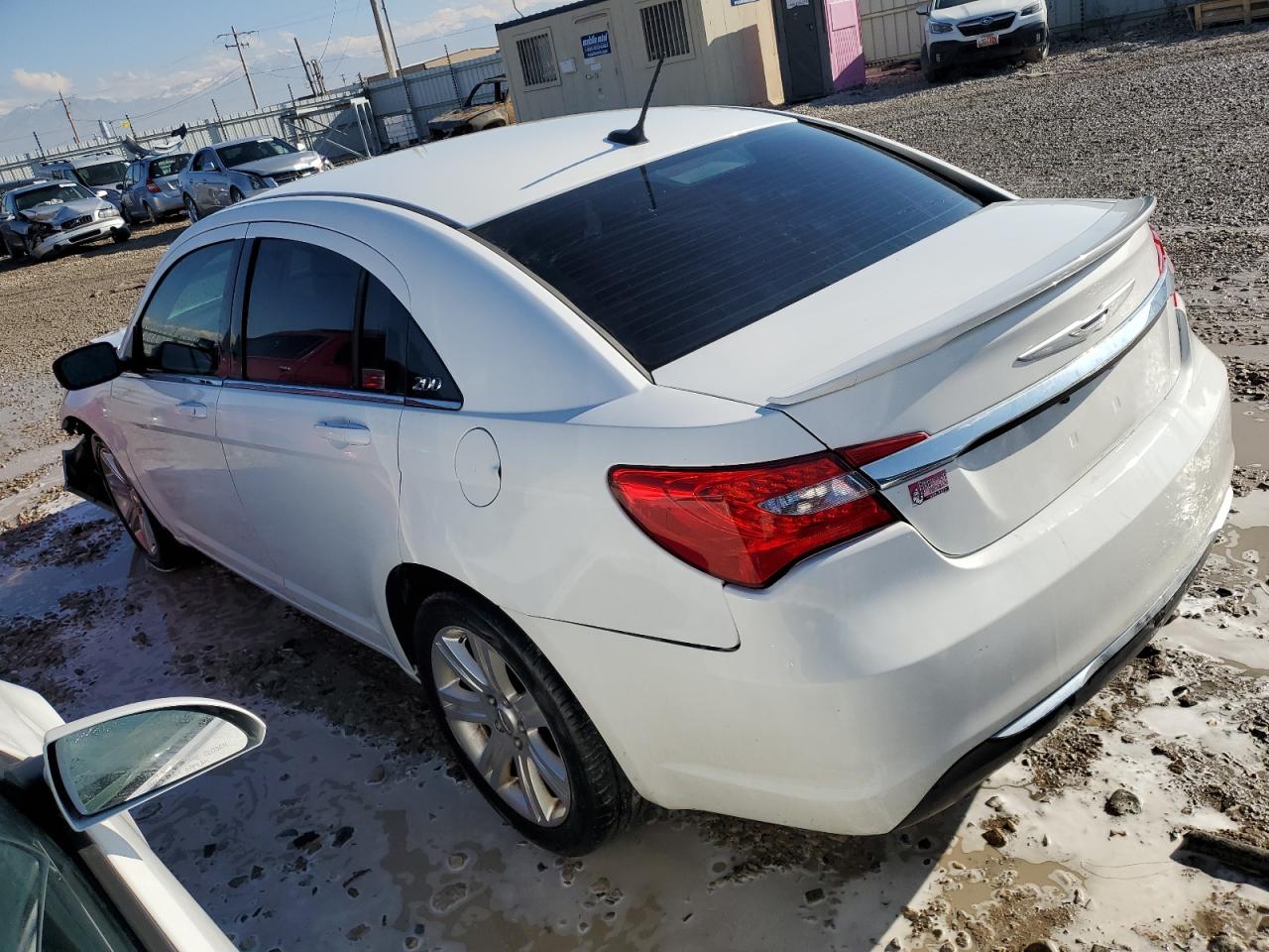 Obraz 2 z 2013 CHRYSLER 200 LX 2013 z VIN 1C3CCBAB2DN762808