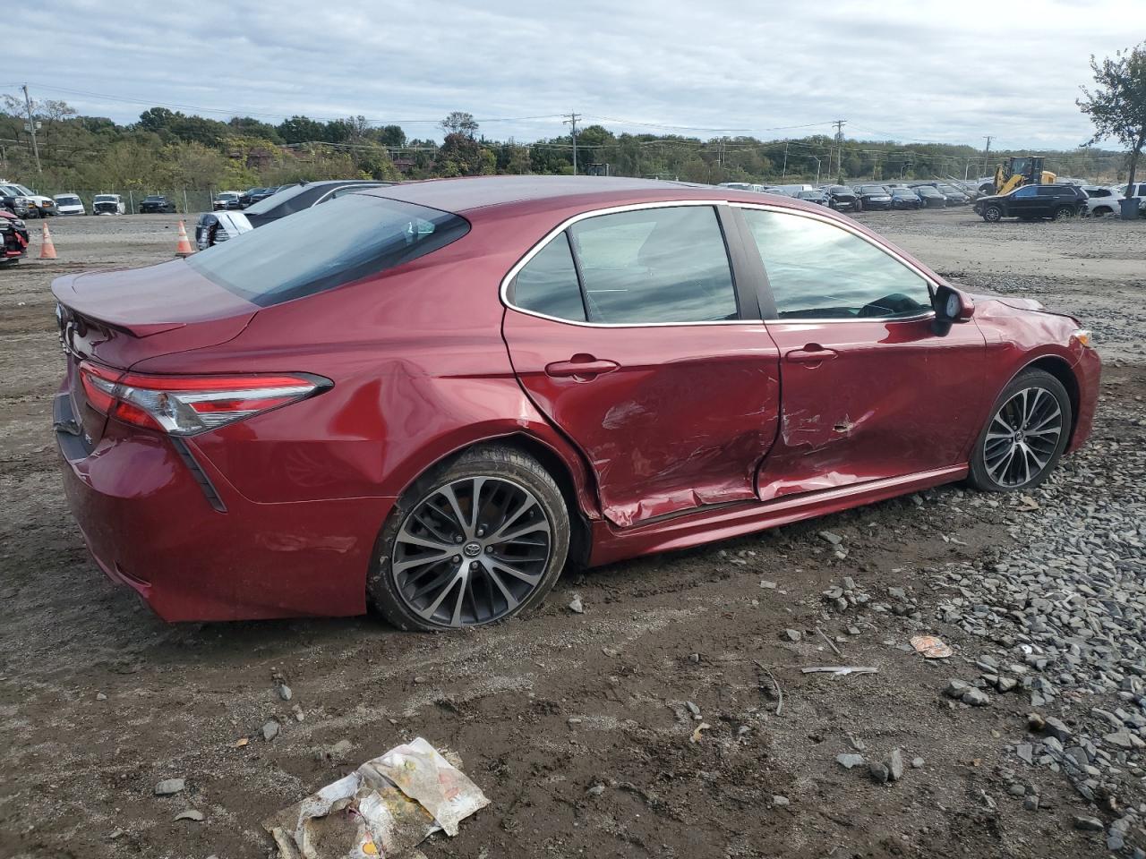 Изображение 3 2018 TOYOTA CAMRY L 2018 с VIN 4T1B11HK0JU511151