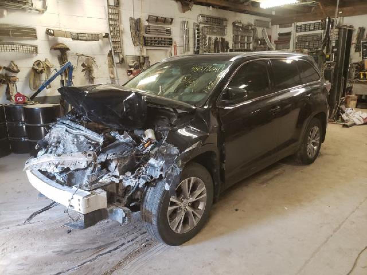 Изображение 1 2015 TOYOTA HIGHLANDER XLE 2015 с VIN 5TDJKRFH2FS142887