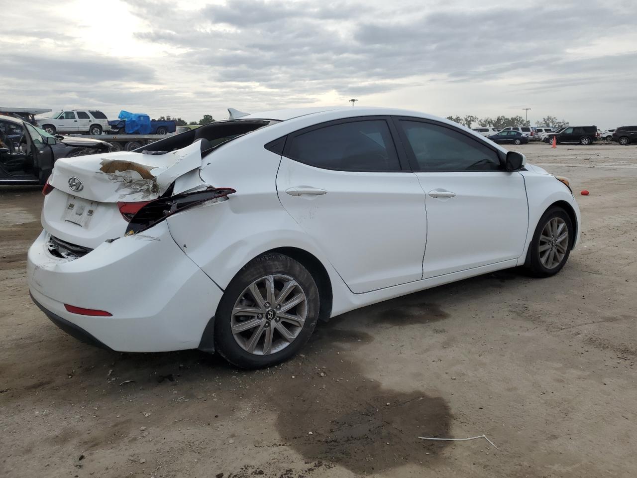 Изображение 3 2014 HYUNDAI ELANTRA SE 2014 с VIN 5NPDH4AEXEH525122