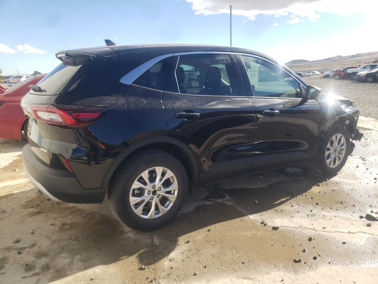 Изображение 3 2023 FORD ESCAPE ACTIVE 2023 с VIN 1FMCU9GN8PUA10183