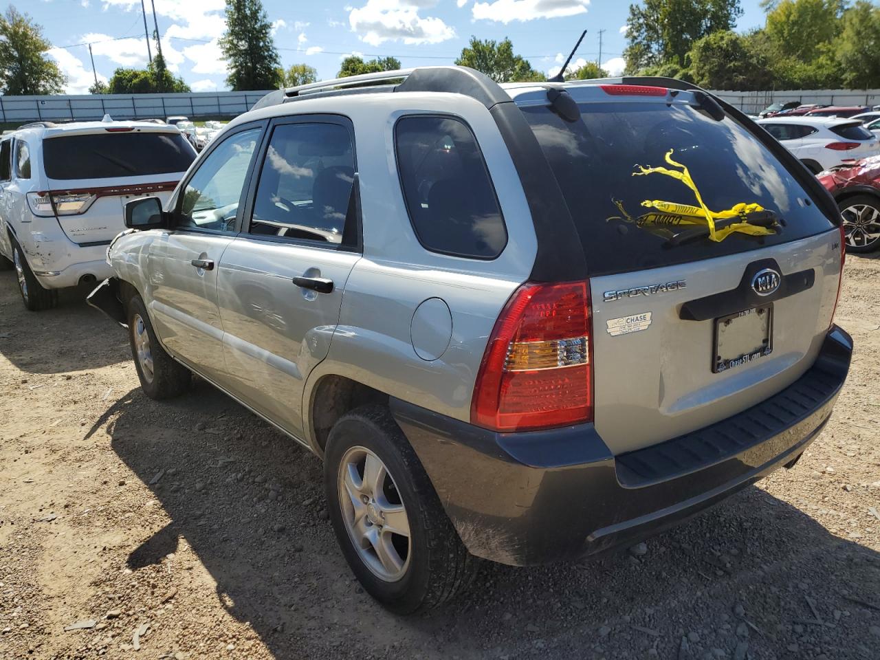 Image 2 of 2006 KIA NEW SPORTAGE  2006 with VIN KNDJF724367295137