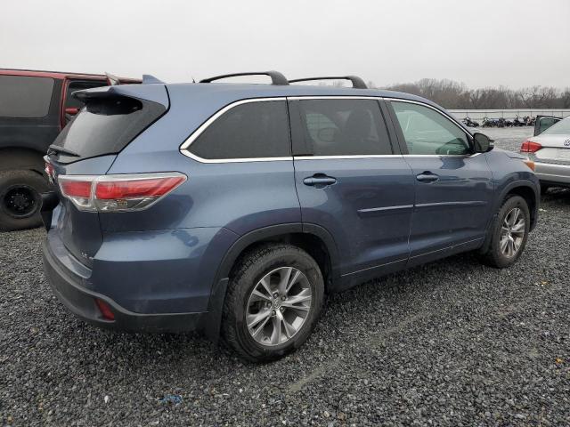 Image 3 of 2015 TOYOTA HIGHLANDER LE 2015 with VIN 5TDBKRFH7FS114443