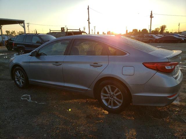 Obraz 2 z 2015 HYUNDAI SONATA SE 2015 z VIN 5NPE24AF8FH057228