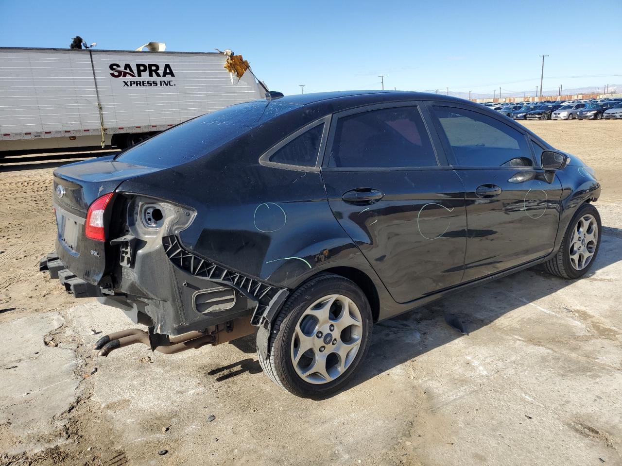 Image 3 of 2011 FORD FIESTA SEL 2011 with VIN 3FADP4CJ2BM203146
