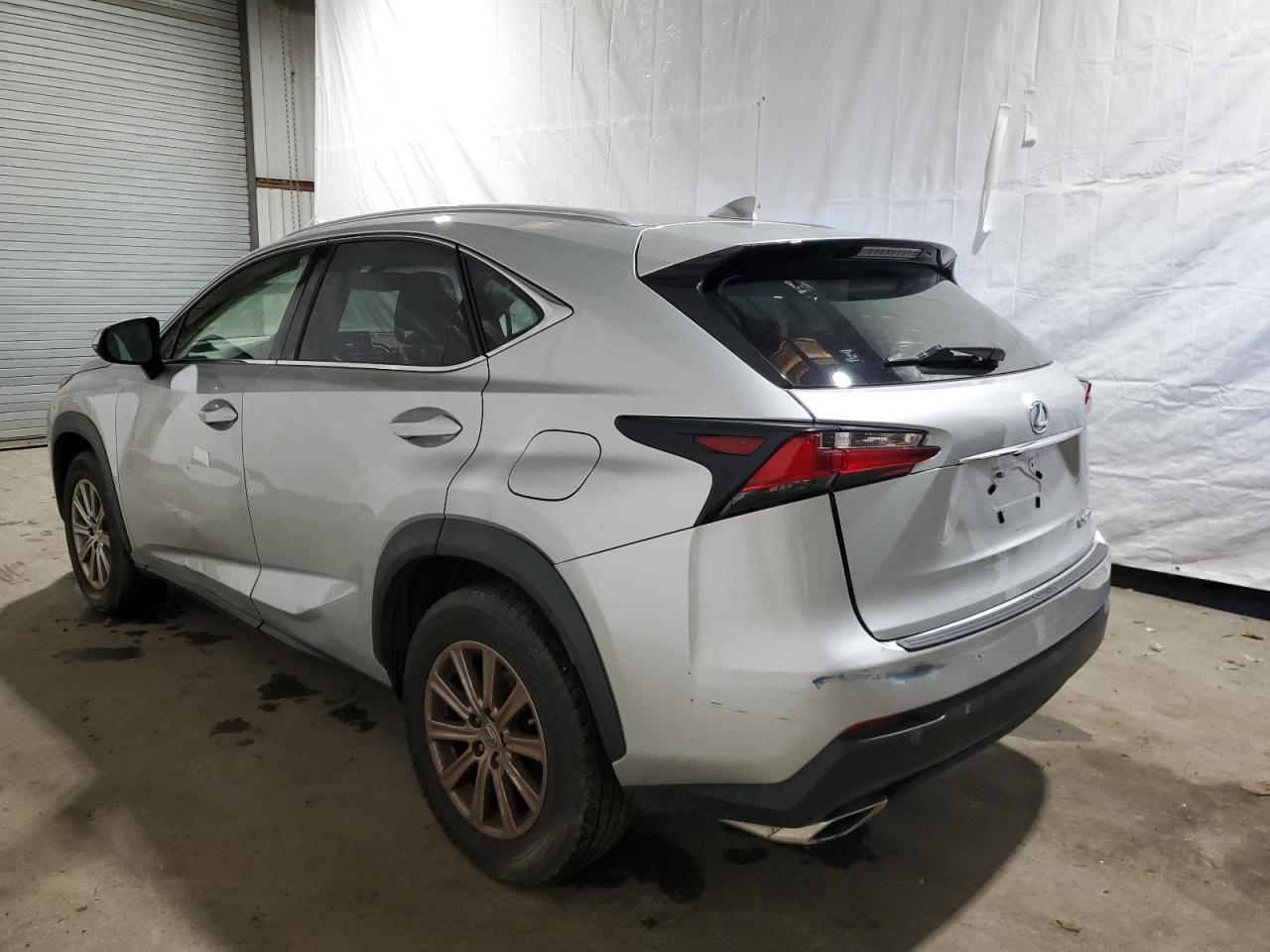 Obraz 2 z 2017 LEXUS NX 200T BASE 2017 z VIN JTJYARBZ9H2079343
