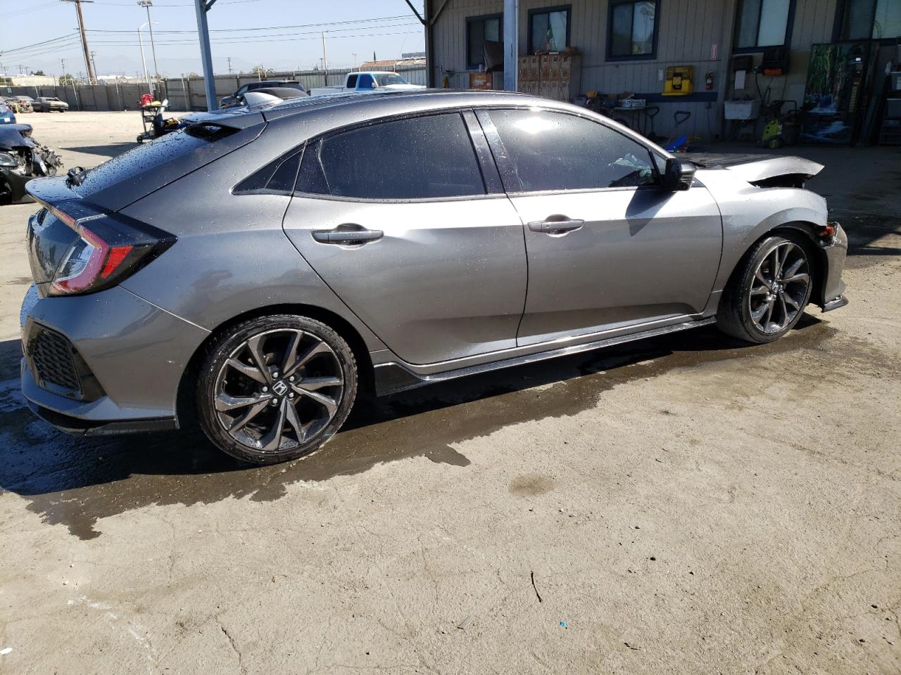 Image 3 of 2018 HONDA CIVIC SPORT TOURING 2018 with VIN SHHFK7H99JU407946