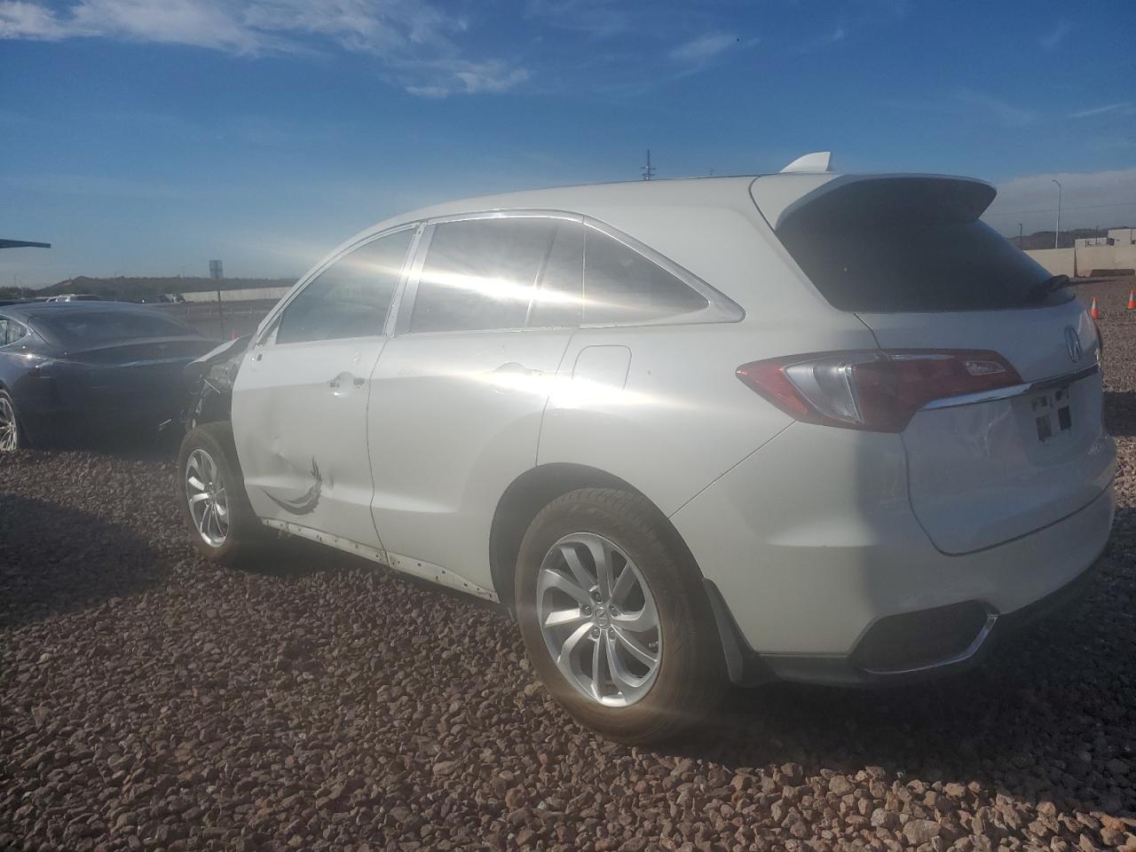 Obraz 2 z 2017 ACURA RDX  2017 z VIN 5J8TB3H33HL005177