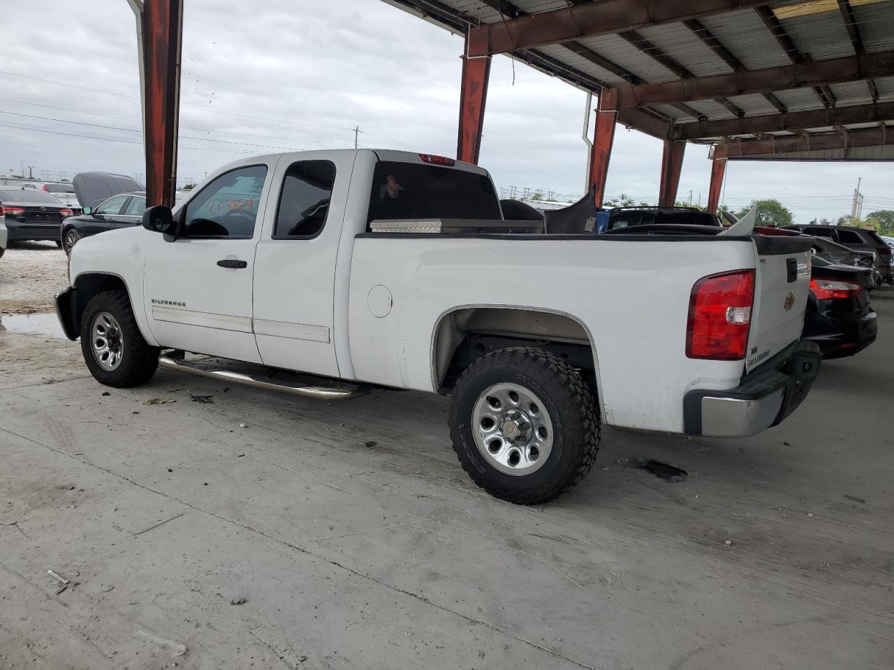 Image 2 of 2012 CHEVROLET SILVERADO C1500 LT 2012 with VIN 1GCRCSEA3CZ111217