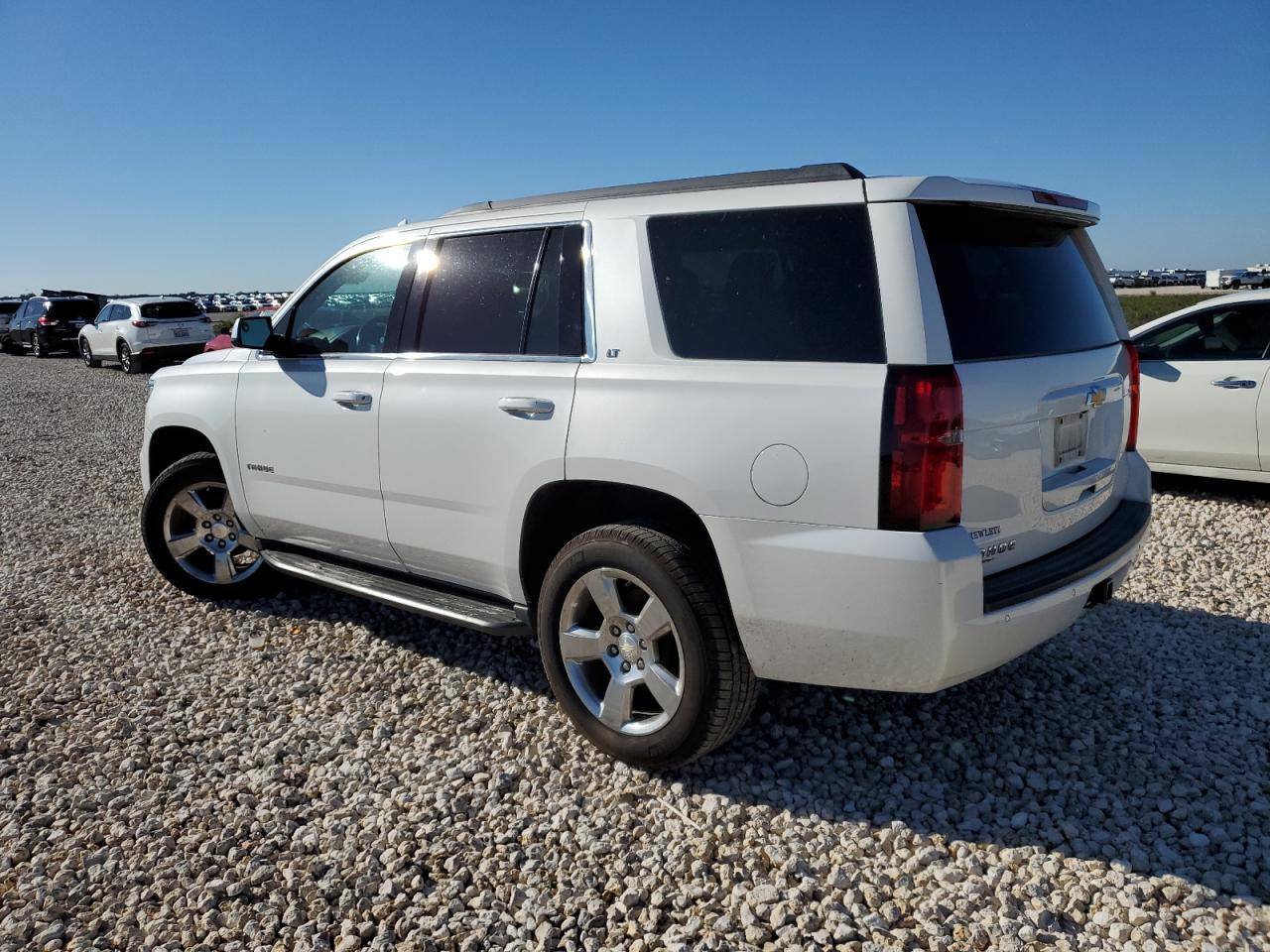 Obraz 2 z 2018 CHEVROLET TAHOE C1500 LT 2018 z VIN 1GNSCBKC2JR208081