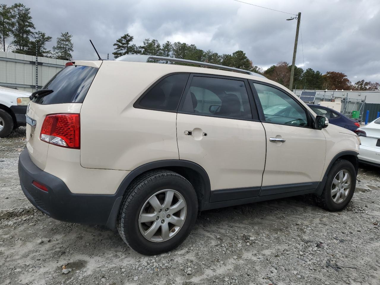 Изображение 3 2011 KIA SORENTO BASE 2011 с VIN 5XYKT3A16BG107026