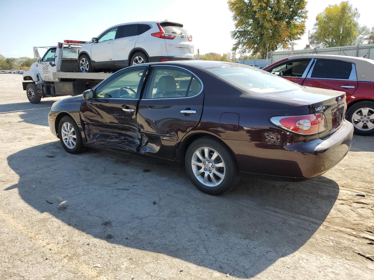 Image 2 of 2003 LEXUS ES 300 2003 with VIN JTHBF30G136013667