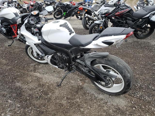 Image 3 of 2020 SUZUKI GSX-R600  2020 with VIN JS1GN7FA7L7100871