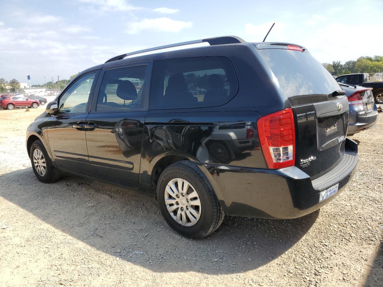Изображение 2 2014 KIA SEDONA LX 2014 с VIN KNDMG4C77E6546893