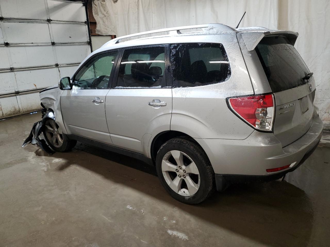 Изображение 2 2011 SUBARU FORESTER TOURING 2011 с VIN JF2SHGGC2BH773214