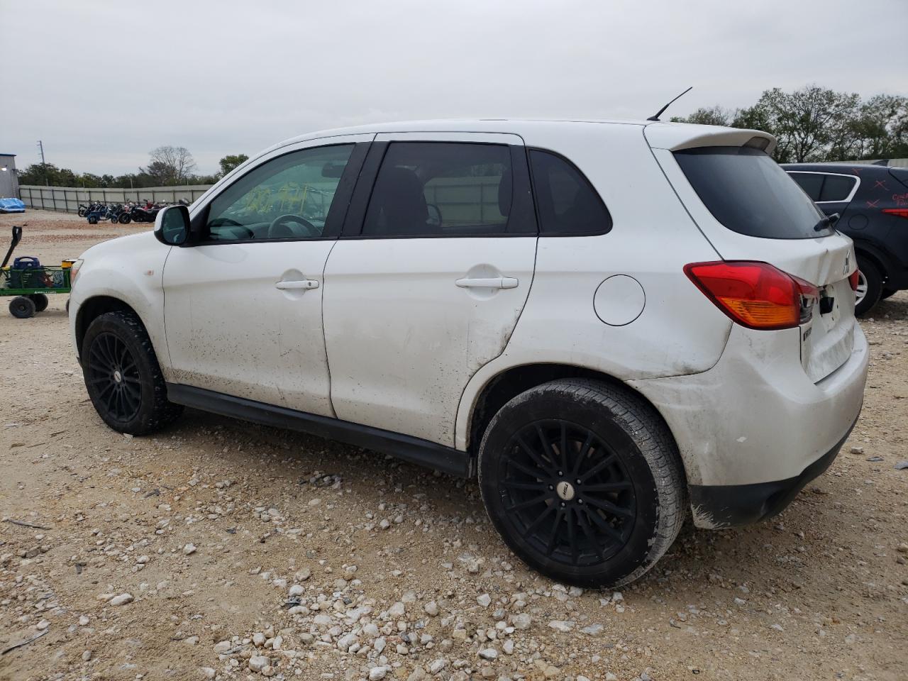 Изображение 2 2015 MITSUBISHI OUTLANDER SPORT ES 2015 с VIN 4A4AP3AU3FE043139