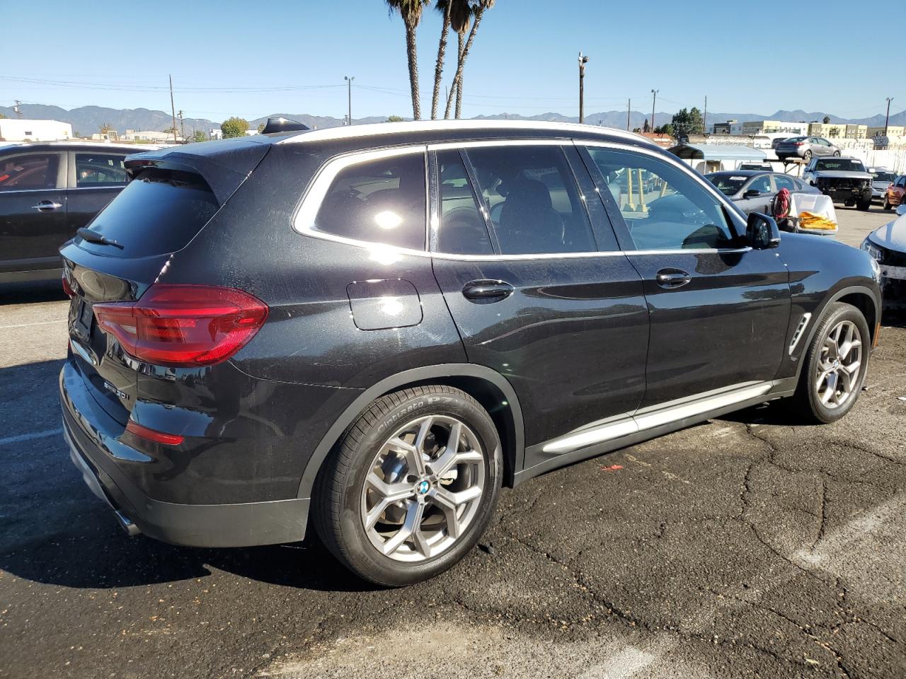Изображение 3 2020 BMW X3 SDRIVE30I 2020 с VIN 5UXTY3C08L9C85146