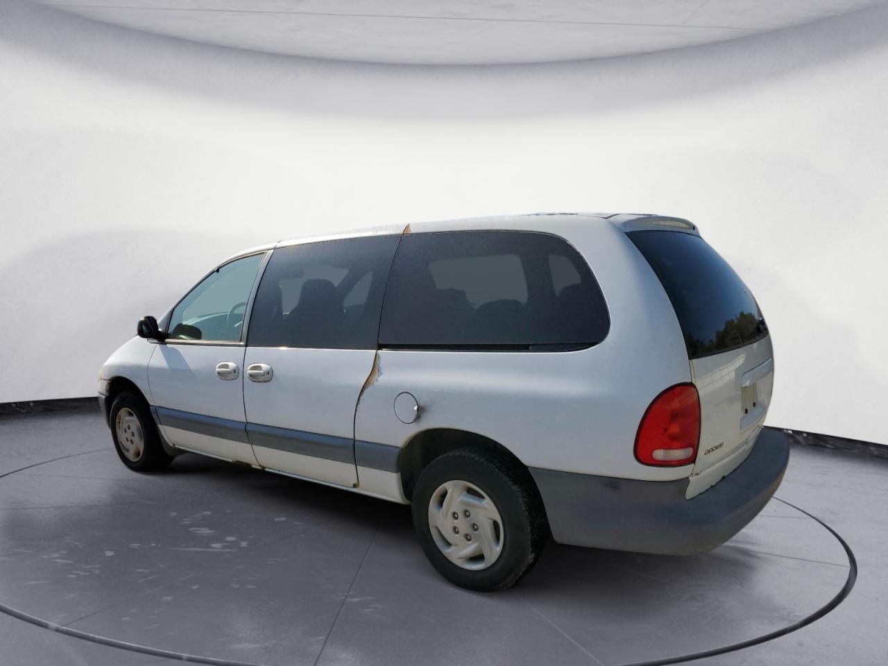 Изображение 2 2000 DODGE GRAND CARAVAN SE 2000 с VIN 1B4GP44R3YB750919