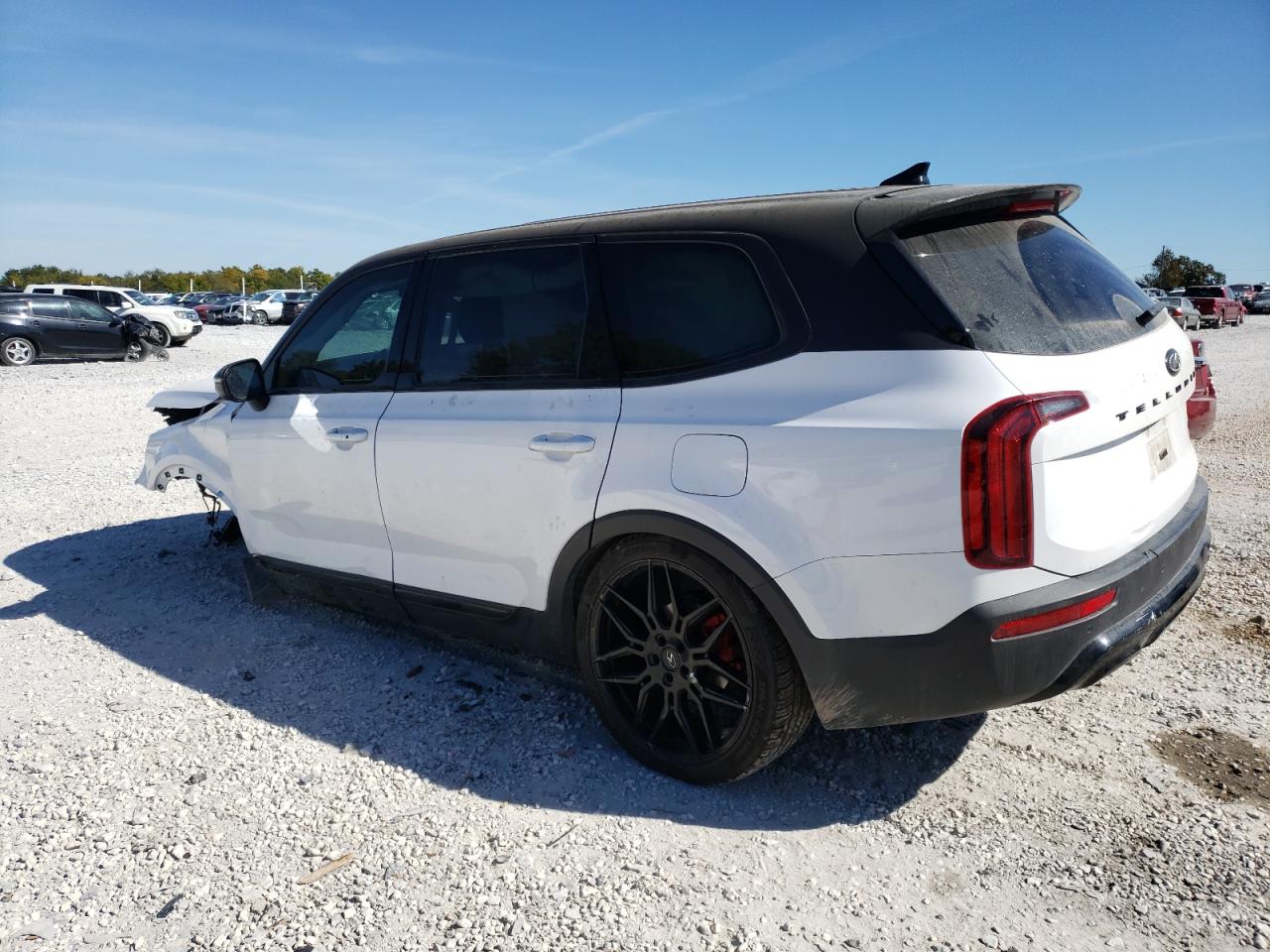 Obraz 2 z 2021 KIA TELLURIDE LX 2021 z VIN 5XYP24HC7MG154803