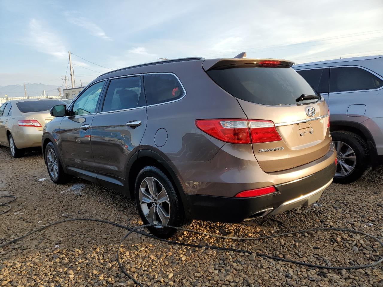 Image 2 of 2015 HYUNDAI SANTA FE GLS 2015 with VIN KM8SMDHF8FU093862