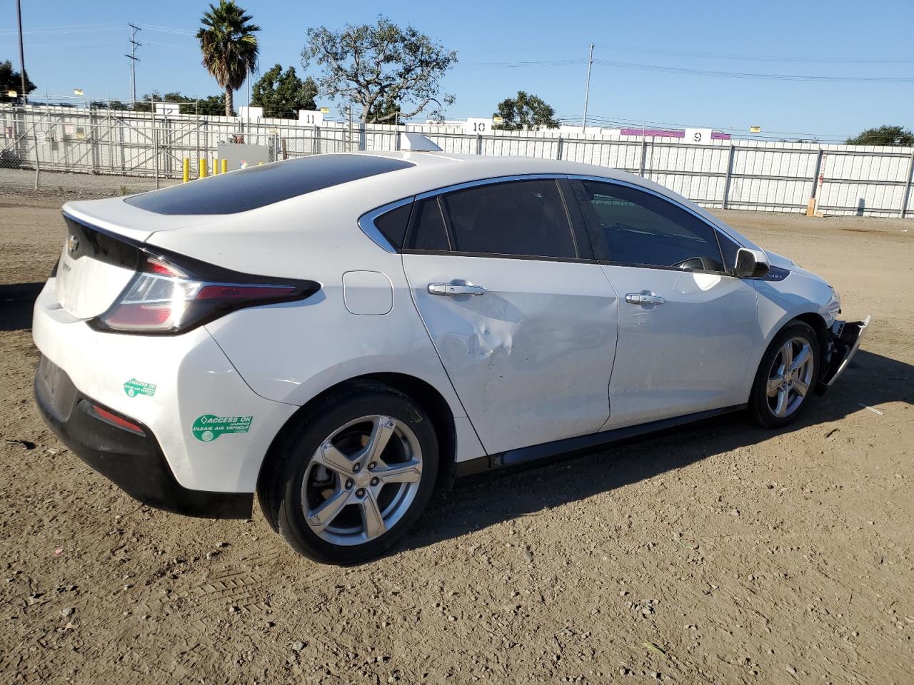 Obraz 3 z 2017 CHEVROLET VOLT LT 2017 z VIN 1G1RC6S57HU121289