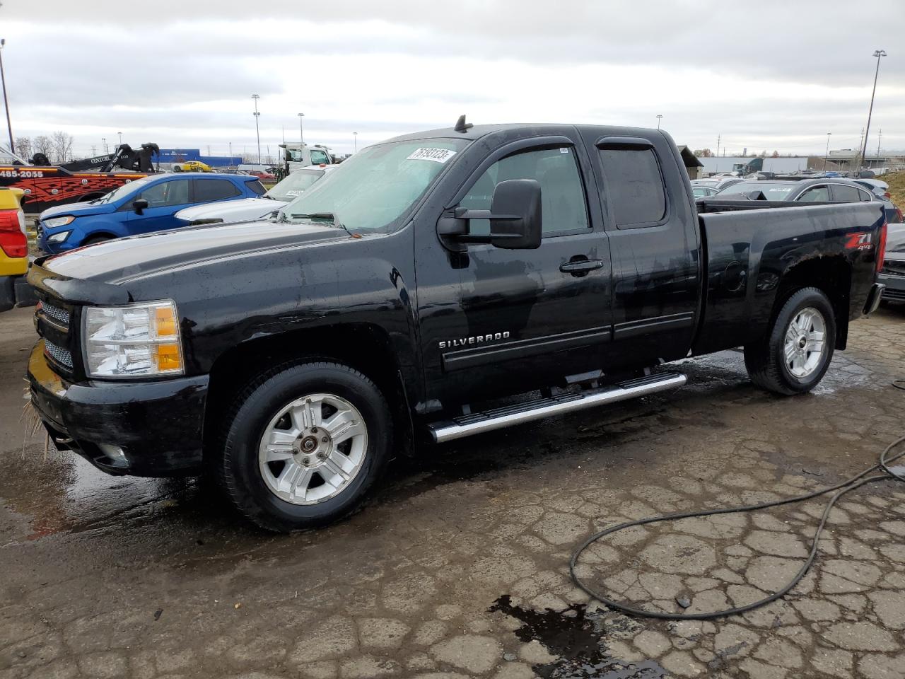 Изображение 1 2011 CHEVROLET SILVERADO K1500 LT 2011 с VIN 1GCRKSE35BZ214321