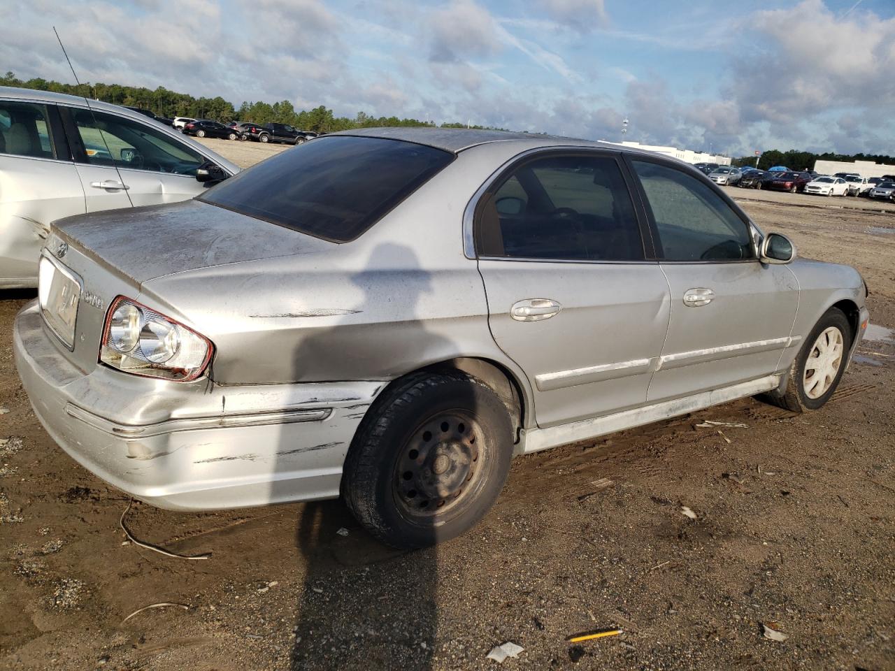 Obraz 3 z 2005 HYUNDAI SONATA GL 2005 z VIN KMHWF25H45A108234