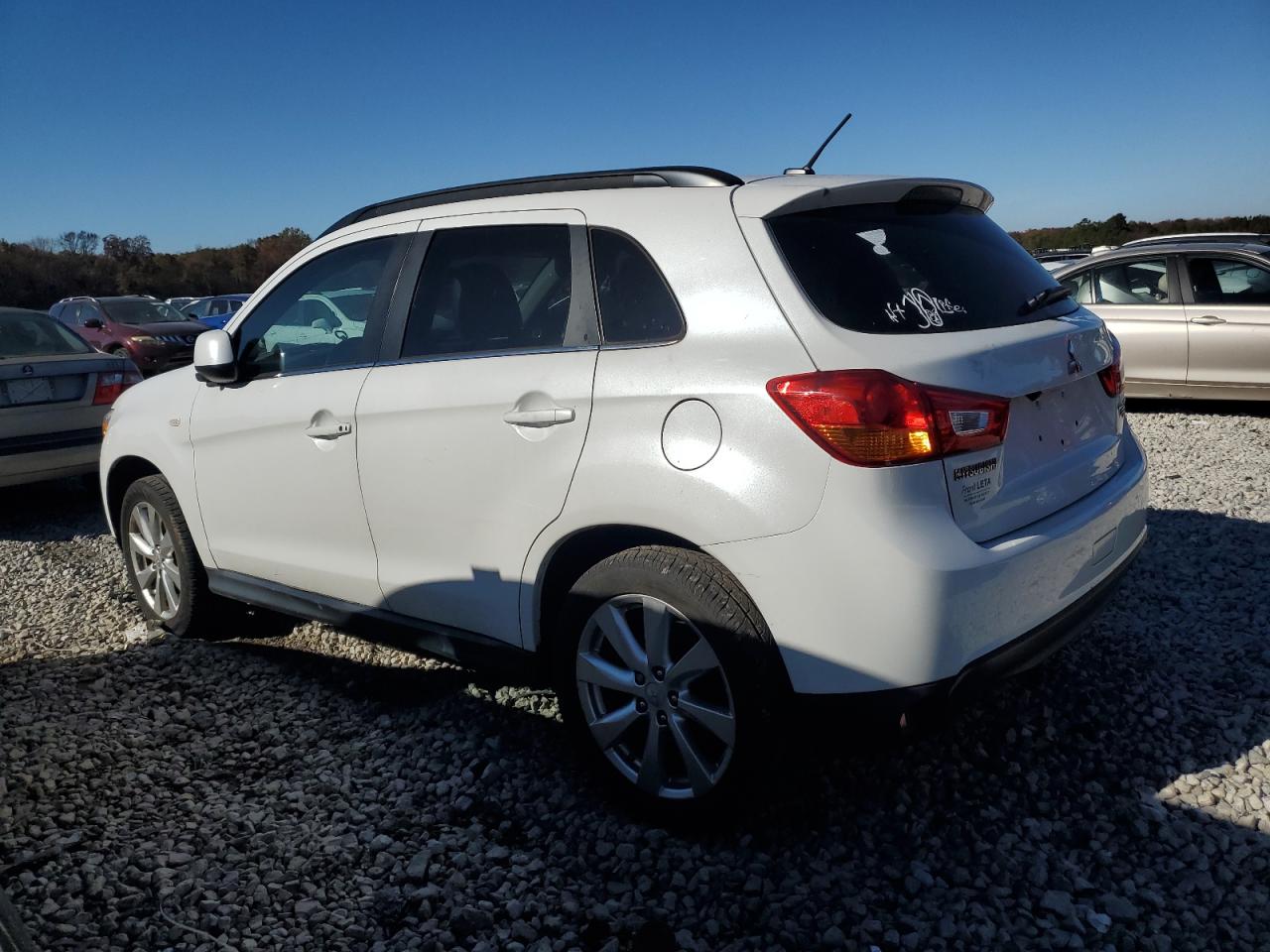 Image 2 of 2014 MITSUBISHI OUTLANDER SPORT SE 2014 with VIN 4A4AR4AU8EE030739