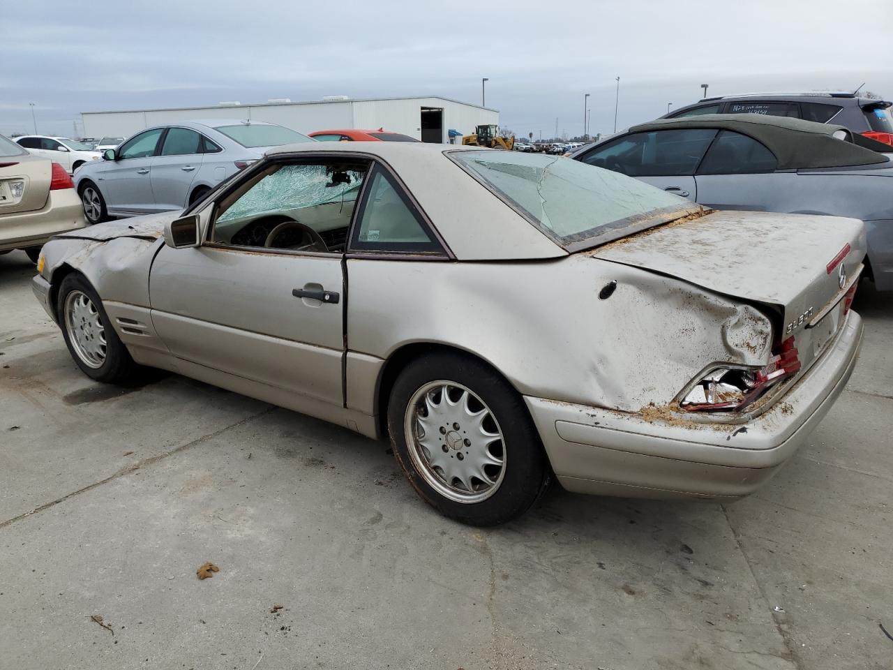 Image 2 of 1998 MERCEDES-BENZ SL 500 1998 with VIN WDBFA67F5WF160111