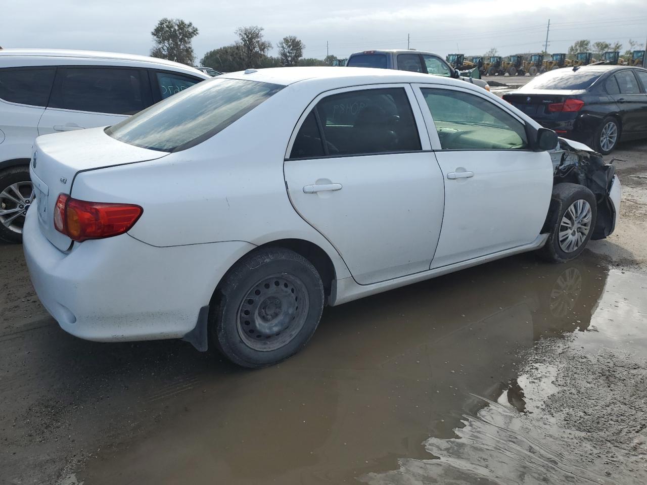 Obraz 3 z 2010 TOYOTA COROLLA BASE 2010 z VIN 1NXBU4EE3AZ358935