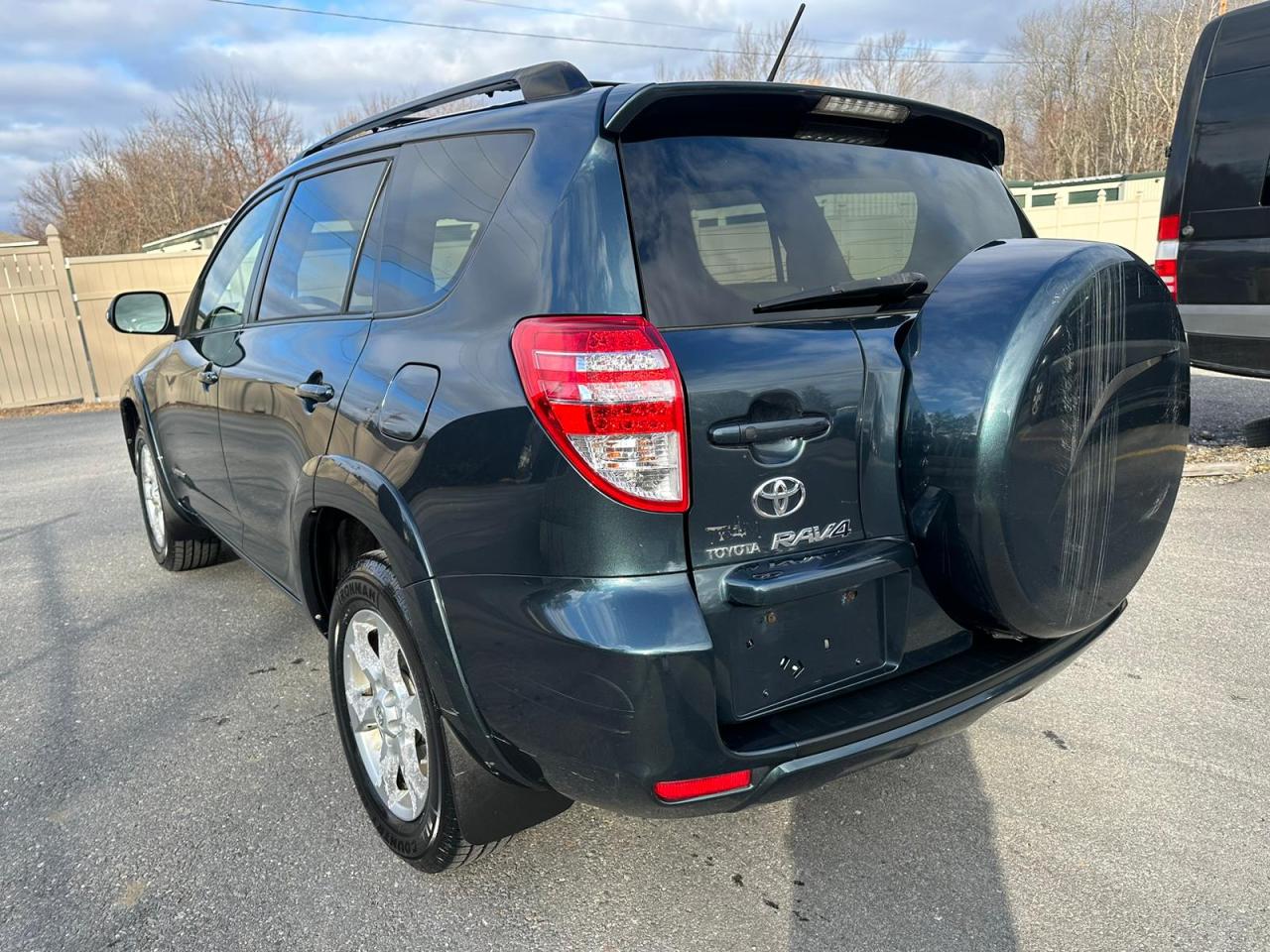 Image 2 of 2010 TOYOTA RAV4 LIMITED 2010 with VIN JTMDK4DV2AD013156