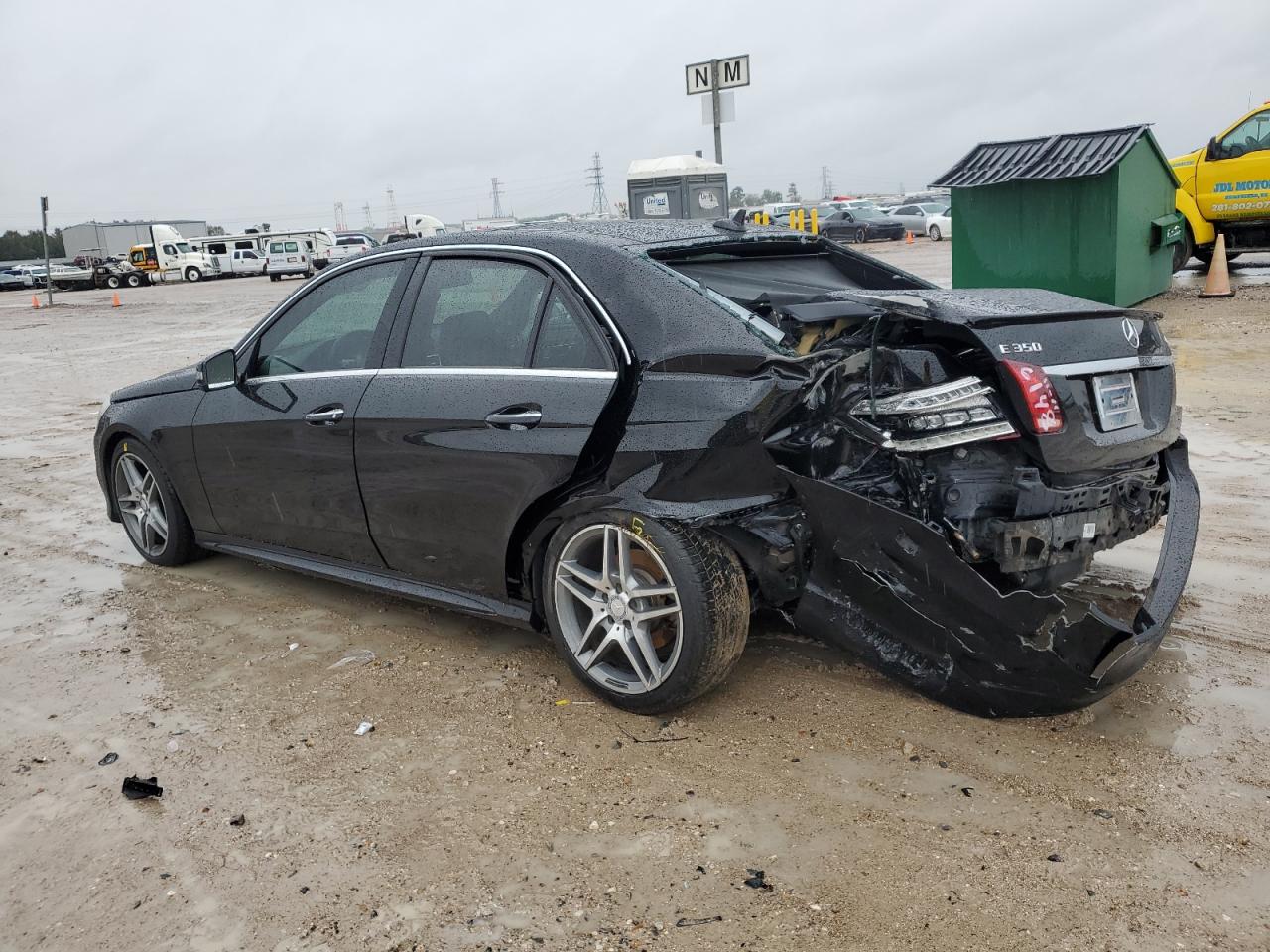 Image 2 of 2014 MERCEDES-BENZ E 350 4MATIC 2014 with VIN WDDHF8JB9EB016148