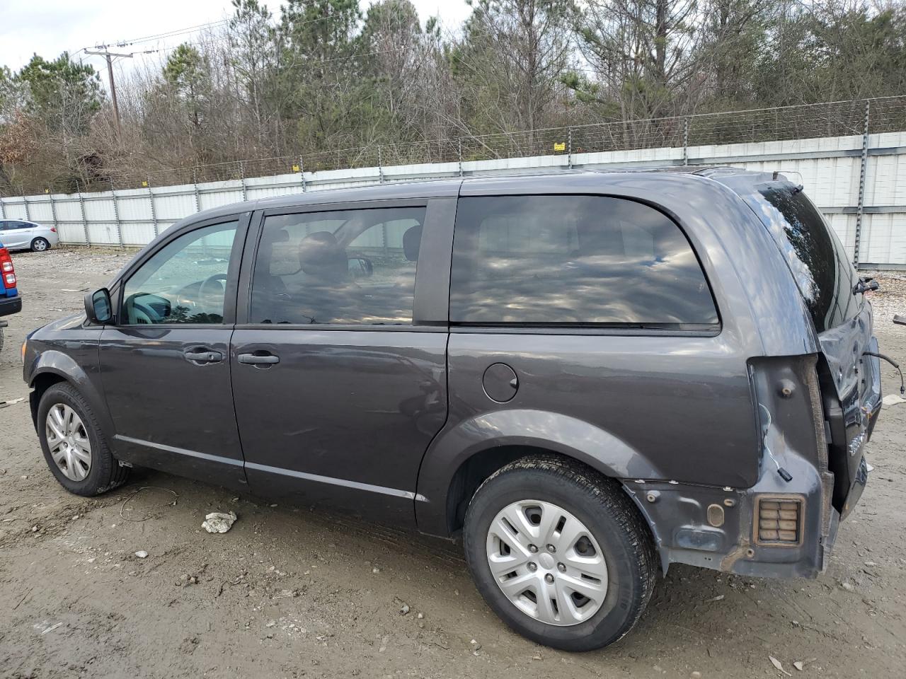 Image 2 of 2019 DODGE GRAND CARAVAN SE 2019 with VIN 2C4RDGBG2KR582805