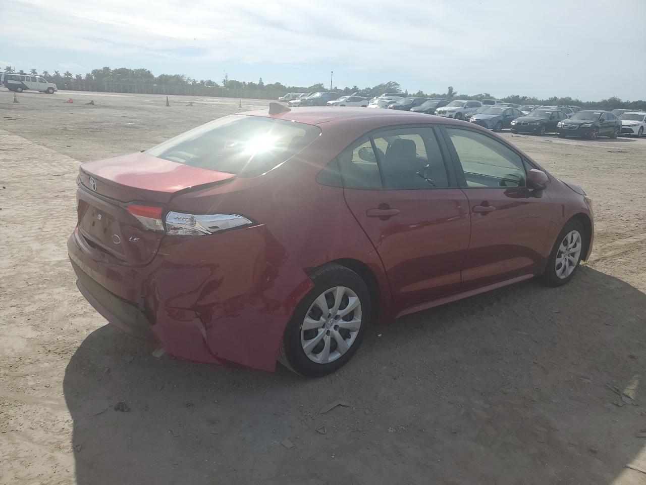 Obraz 3 z 2022 TOYOTA COROLLA LE 2022 z VIN JTDEPMAE7NJ219011