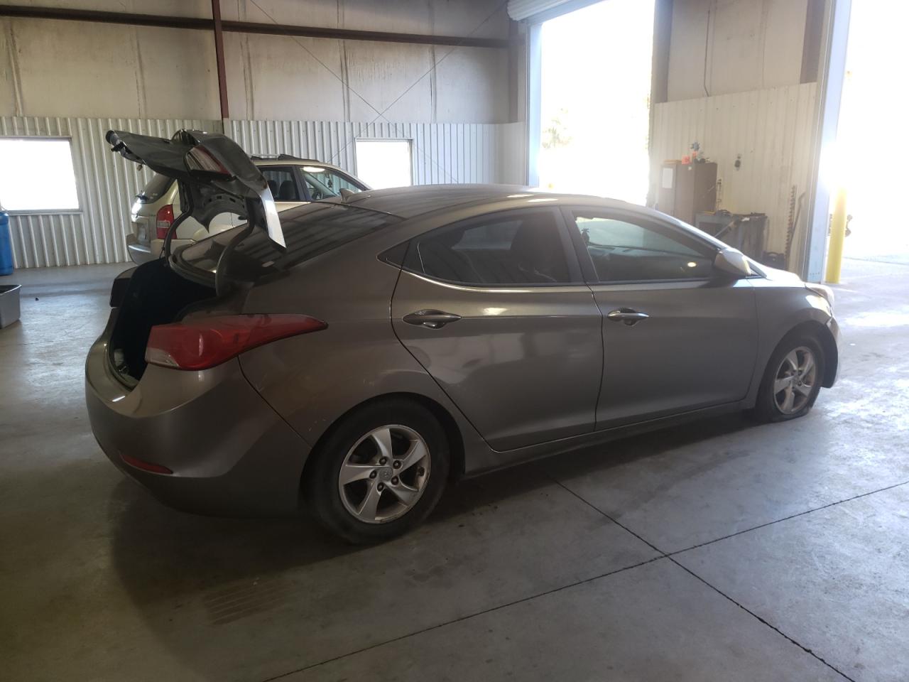 Image 3 of 2015 HYUNDAI ELANTRA SE 2015 with VIN 5NPDH4AE5FH568798