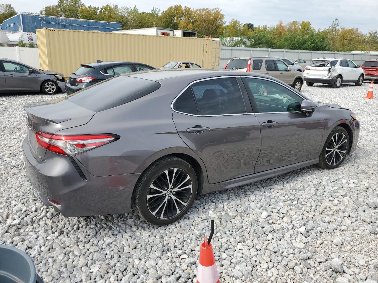 Изображение 3 2018 TOYOTA CAMRY L 2018 с VIN 4T1B11HK5JU122280