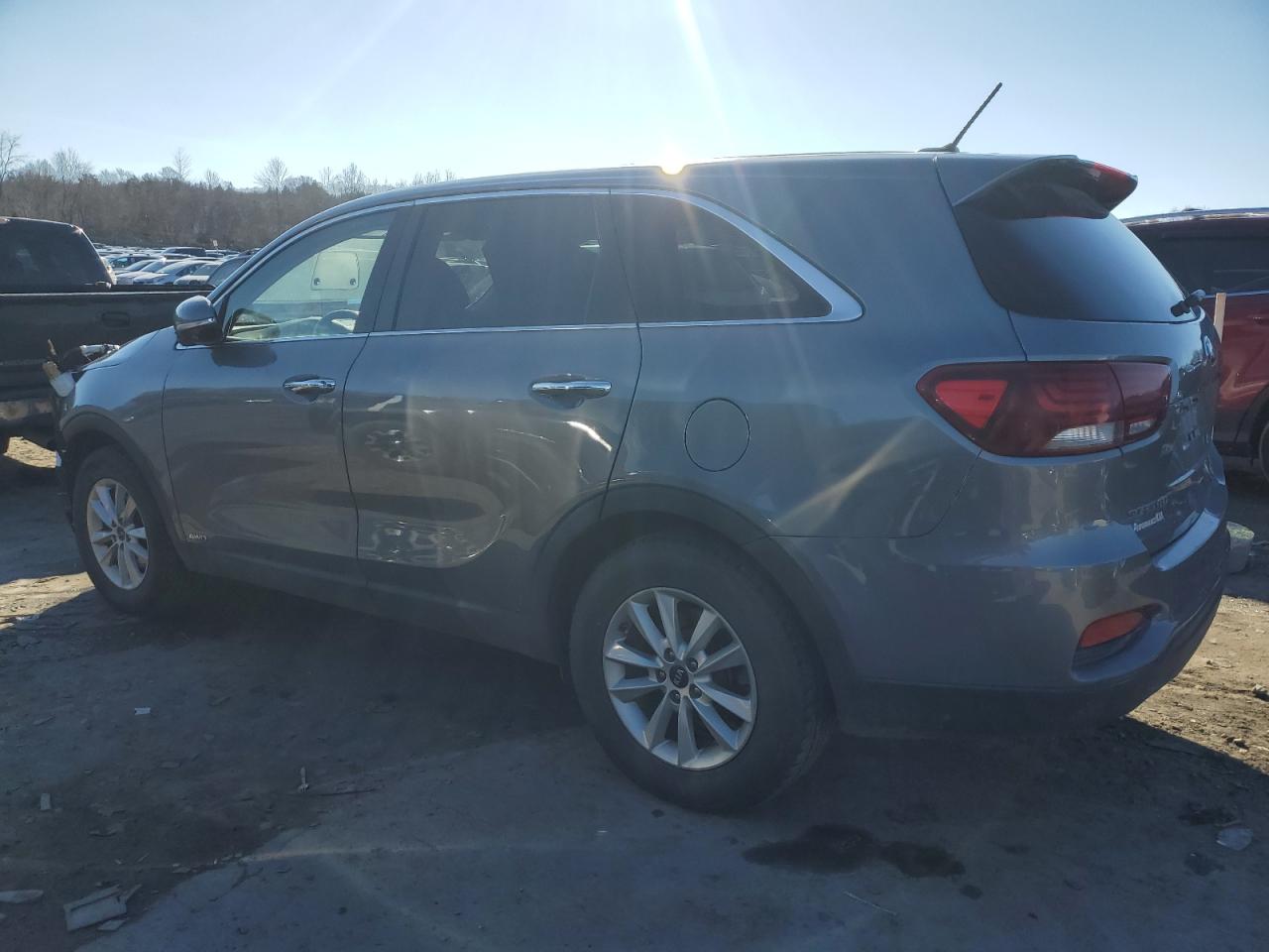 Obraz 2 z 2020 KIA SORENTO L 2020 z VIN 5XYPGDA32LG640767