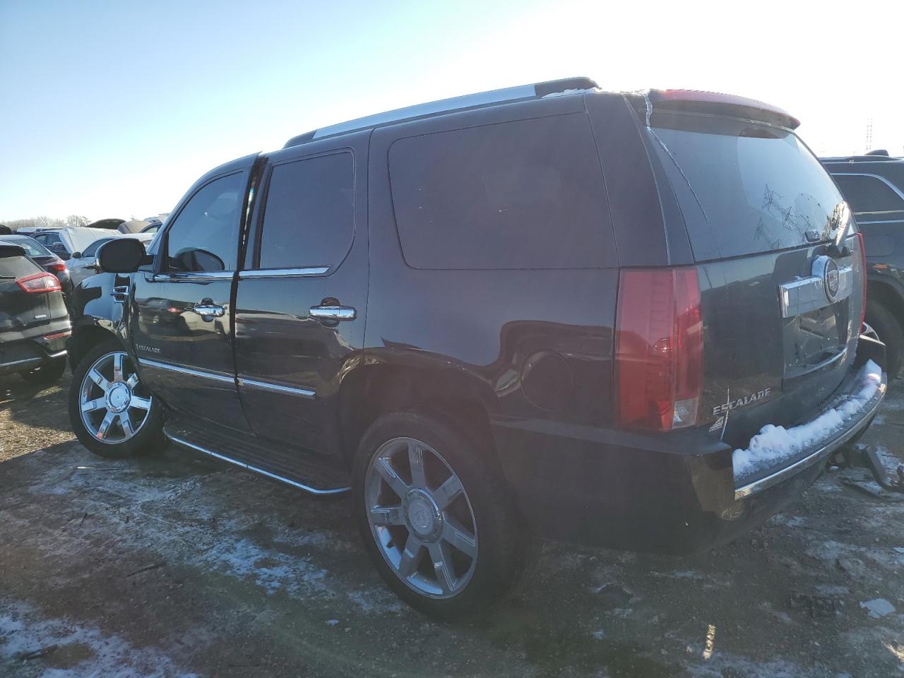 Image 2 of 2007 CADILLAC ESCALADE LUXURY 2007 with VIN 1GYFK63897R140525