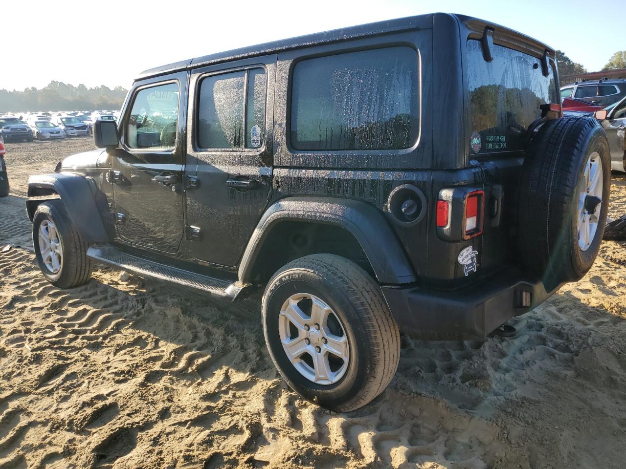 Изображение 2 2022 JEEP WRANGLER UNLIMITED SPORT 2022 с VIN 1C4HJXDG9NW175741