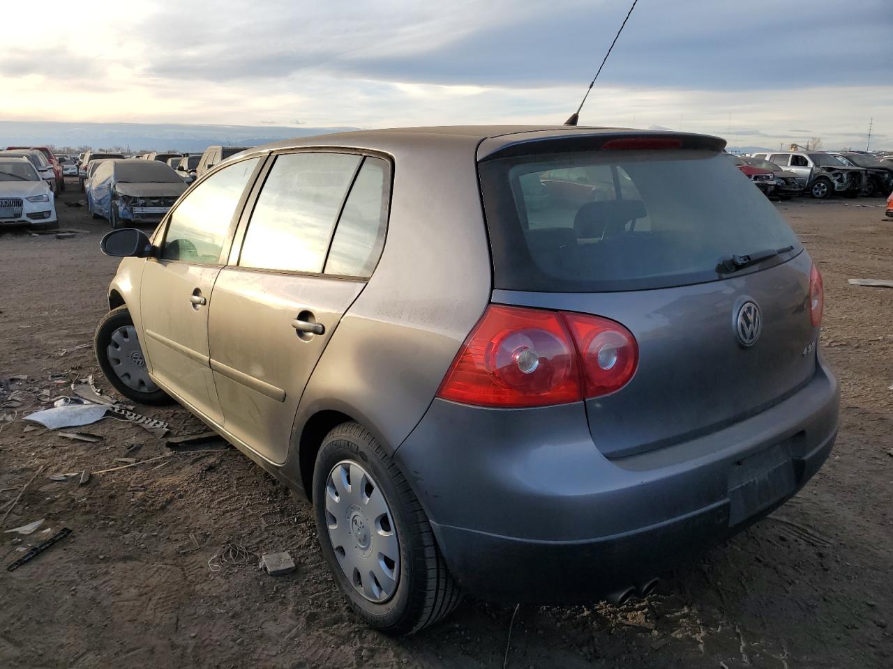 Obraz 2 z 2007 VOLKSWAGEN RABBIT  2007 z VIN WVWDR71K87W174762